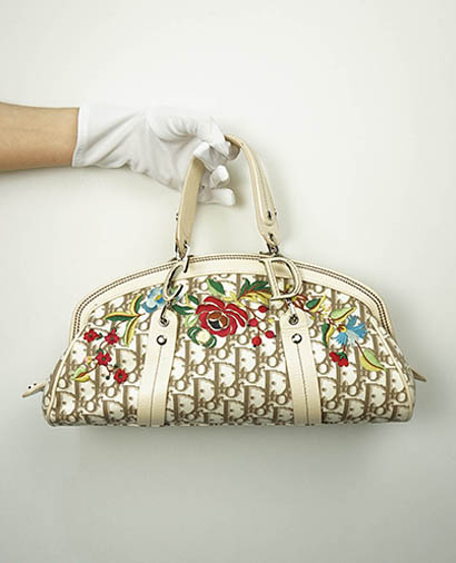 Diorissimo Embroidered Flowers, front view